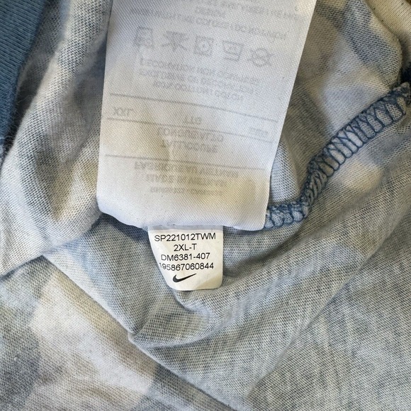 Nike Swoosh Print T-Shirt - Picture 11 of 11